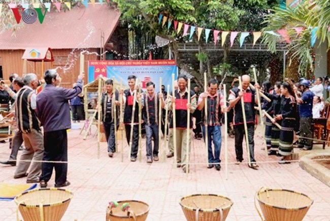 Lễ cúng cầu mưa của người Êđê ở Đắk Lắk (4/5/2019)